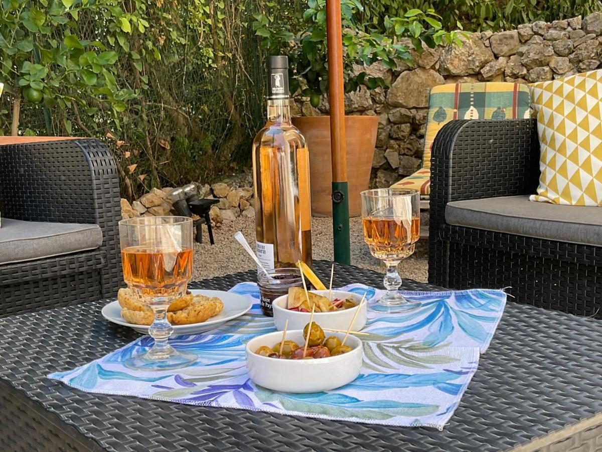 Oustaou Aubagne Exterior foto